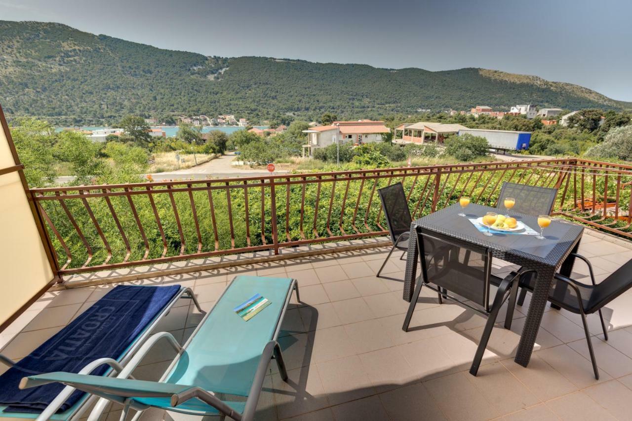Cozy Apartment Stana In Grebastica Šibenik Esterno foto