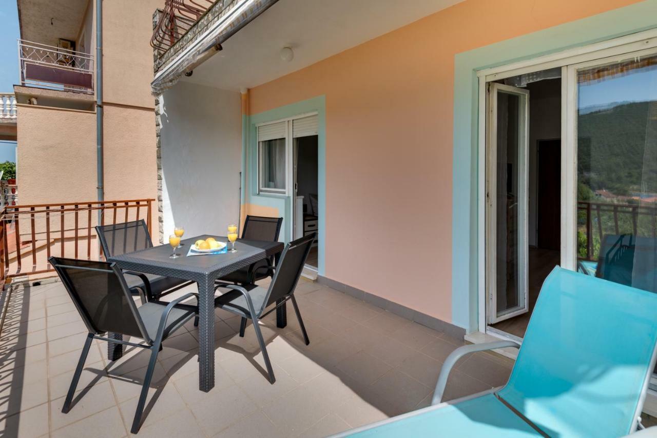 Cozy Apartment Stana In Grebastica Šibenik Esterno foto