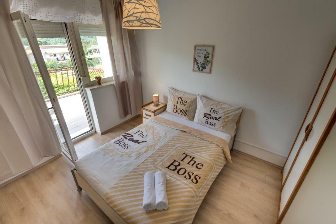 Cozy Apartment Stana In Grebastica Šibenik Esterno foto