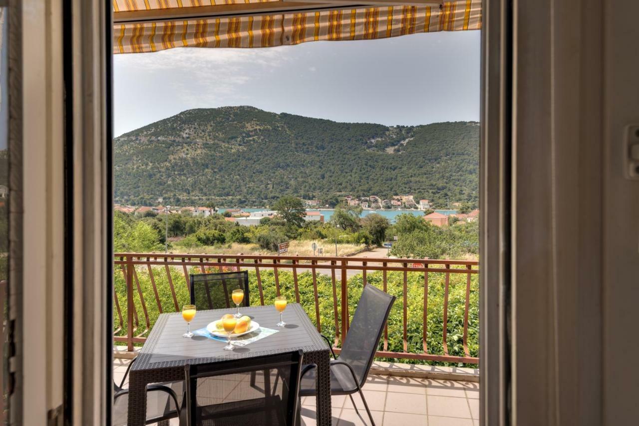 Cozy Apartment Stana In Grebastica Šibenik Esterno foto